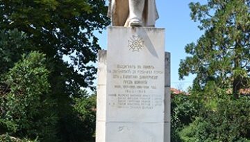 monument-pazardjik-03